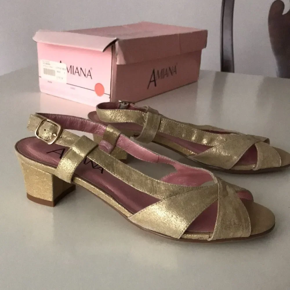 Amiana Formal Dress Golden Sandals size 4